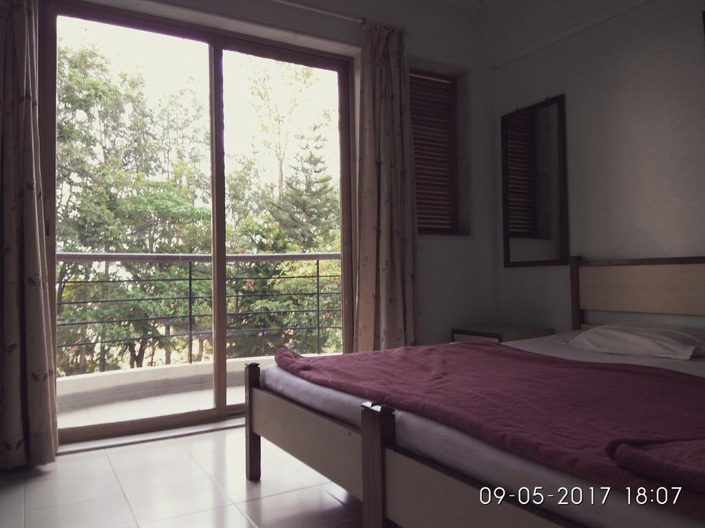 Trinity House Bed & Breakfast Panchgani Exterior photo